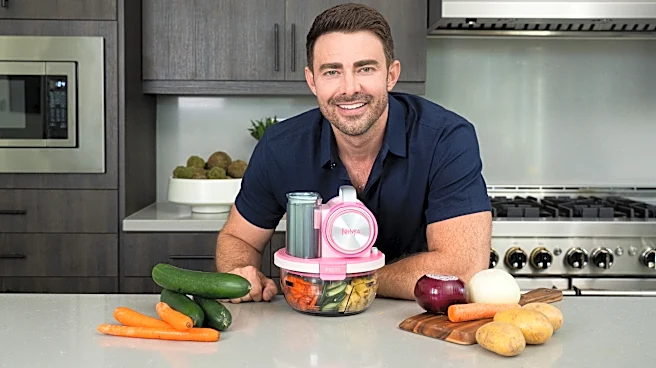 How Jonathan Bennett celebrates Mean Girls Day with a pink Ninja PREPi