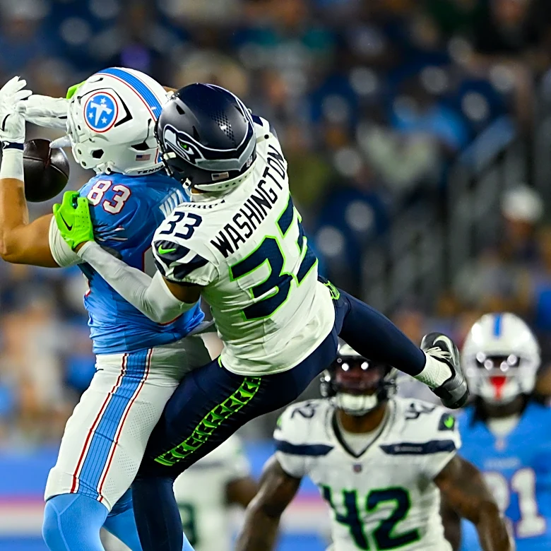 Seattle signs Velus Jones Jr.