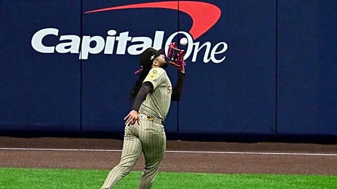 Watch Fernando Tatis Jr. make amazing sliding catch for Padres vs Brewers