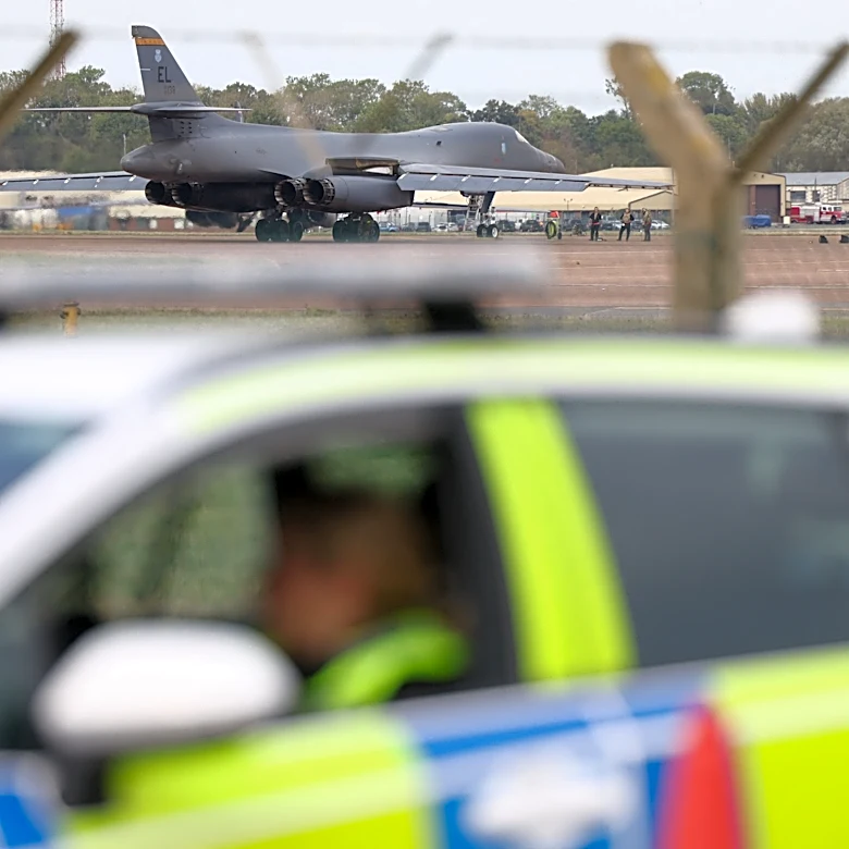 US removes B-1 bombers from UK base amid security concerns