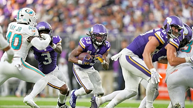Aaron Jones busy in Week 4