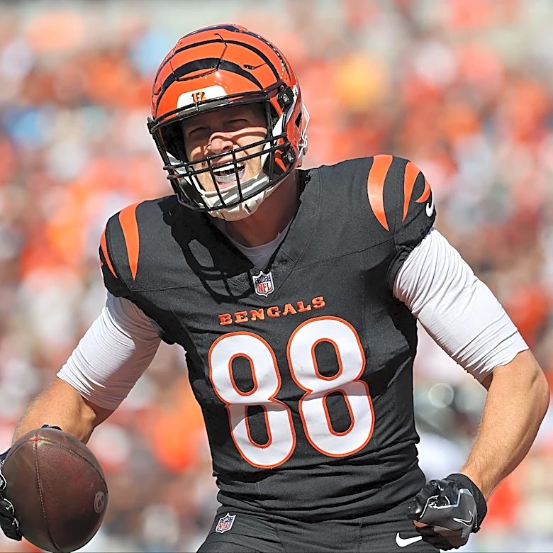 Mike Gesecki finds end zone in Week 4