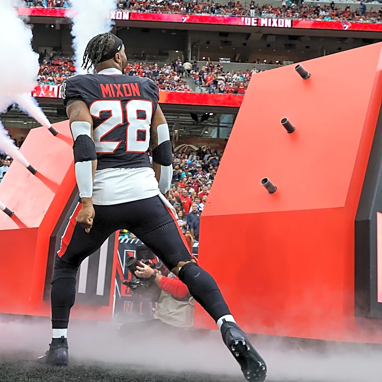 Joe Mixon signs with Seahawks as veteran RB makes surprising NFL return