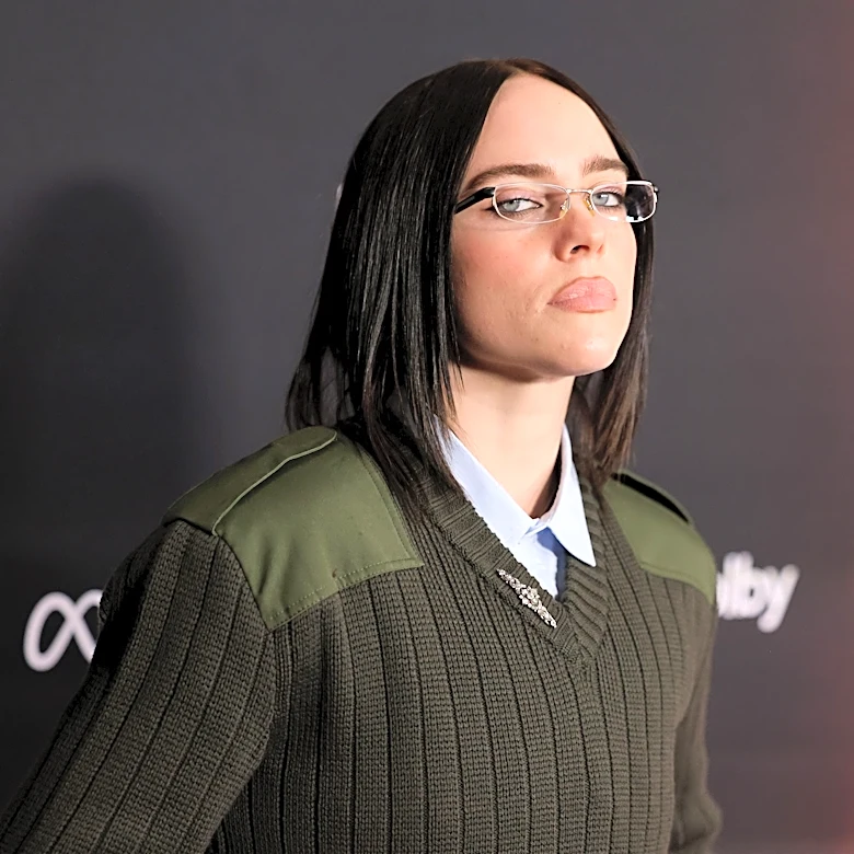 Billie Eilish chops off her long hair, brings back a familiar color
