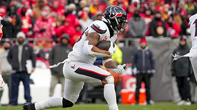 Joe Mixon joins defending champs
