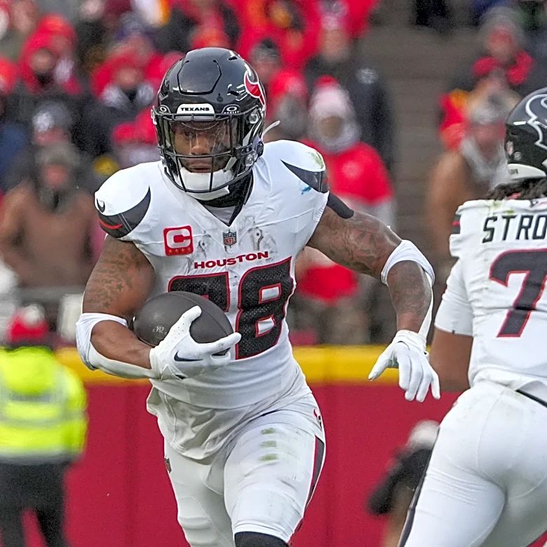 Seahawks back out of Joe Mixon deal, per reports. Here's why