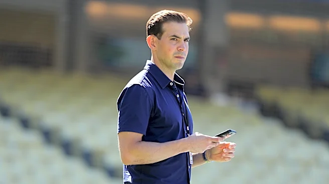 Where is Joe Davis? Why Kenny Albert is filling in on Dodgers-Braves Fox telecast