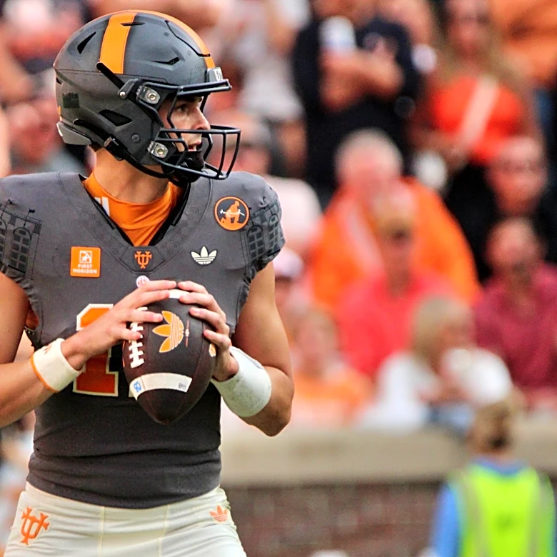Tennessee football has its starting QB vs Arkansas, and it's not Faizon Brandon