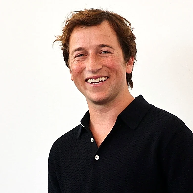 Skyler Gisondo responds to the internet's viral memes about him