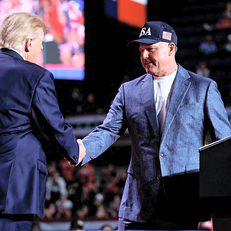 Trump to give controversial baseball icon Roger Clemens the Medal of Freedom