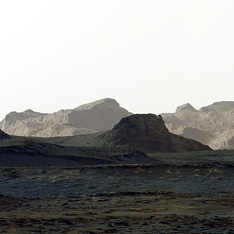 NASA photo of Mars dawn reveals cliffs in unprecedented detail