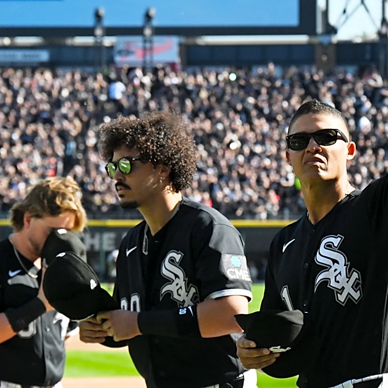Chicago White Sox acknowledge they were shook in Game 3 by raucous atmosphere