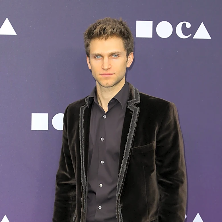'Pretty Little Liars' star Keegan Allen robbed at gunpoint in West Hollywood