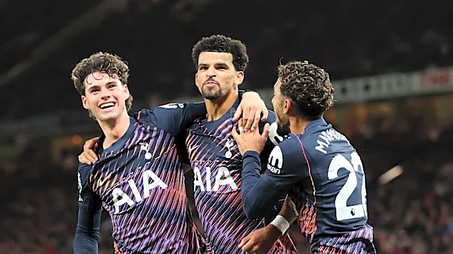 Tottenham stuns with late equalizer against Manchester United with only 10 men