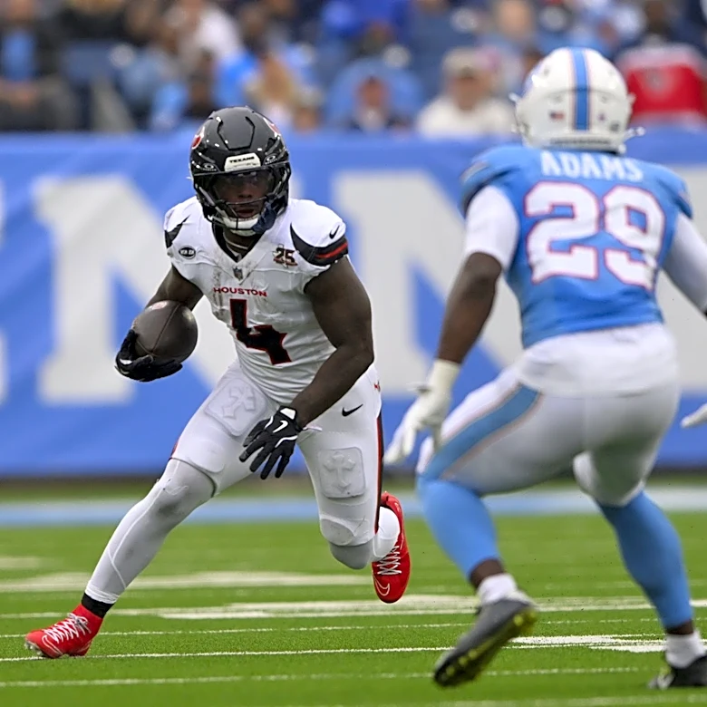 Woody Marks posts 85 total yards in Week 5