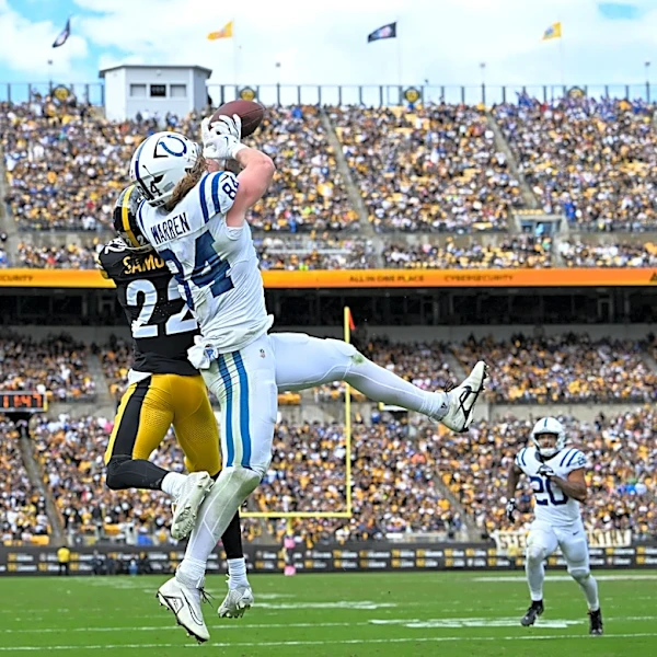 Tyler Warren busy against Steelers in Week 5
