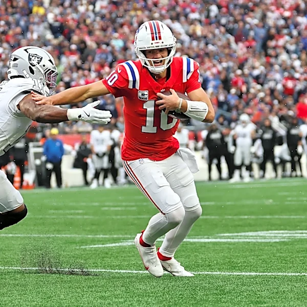 Drake Maye totals five TDs vs. Raiders in Week 5