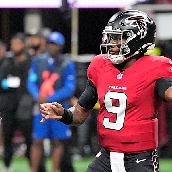 Michael Penix Jr. injury update as Falcons QB exits 'Sunday Night Football' following big hit