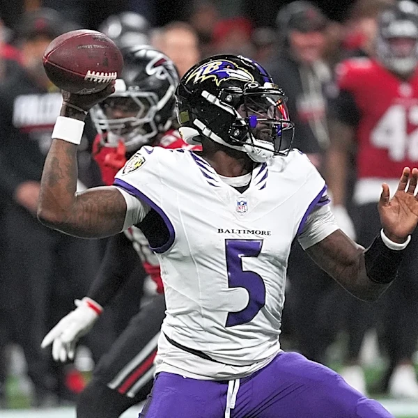 Snoop, King Henry pick up slack. Michael Penix struggles: SNF winners and losers