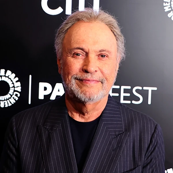 How Billy Crystal ‘leaned on’ family after tragic LA fires | Exclusive