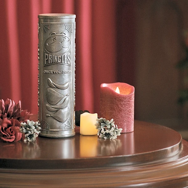 Pringles scouts die hard fan to win can-shaped urn for remains