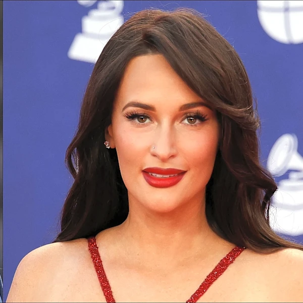 Kacey Musgraves shades Kristi Noem with dog shooting reference