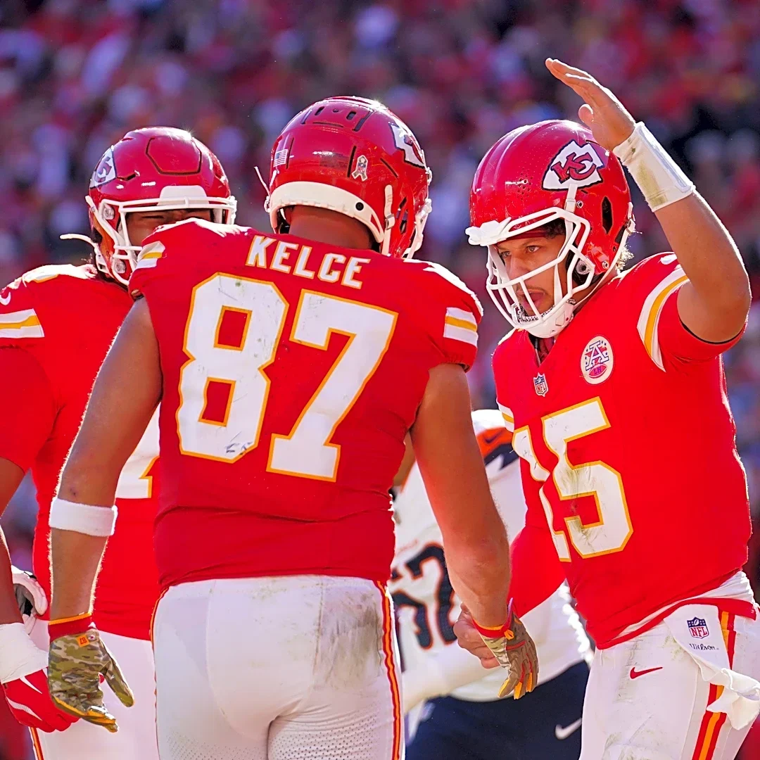 Chargers at Chiefs: Predictions, picks and odds for NFL Week 6 game