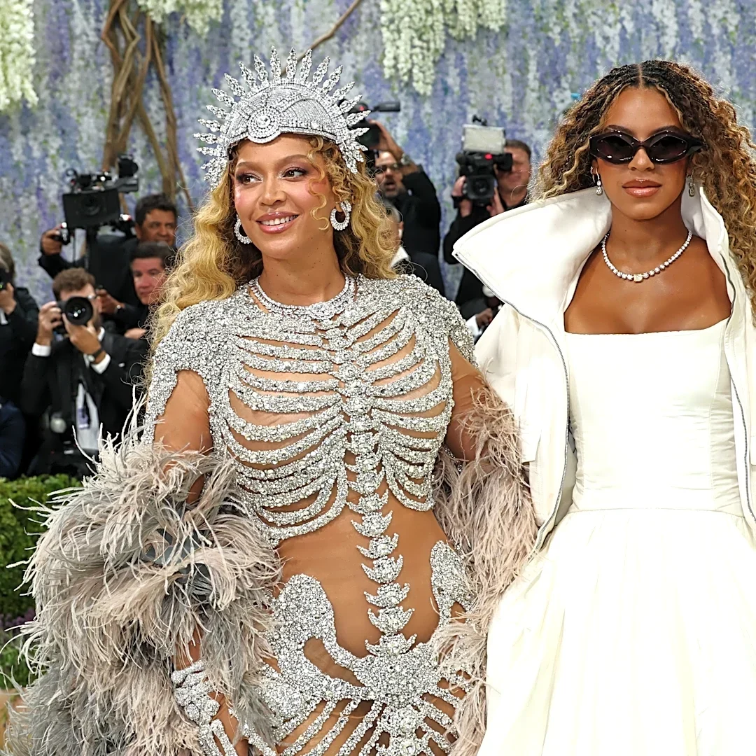 Blue Ivy, 14, towers over Beyoncé at Houston event – See the moment