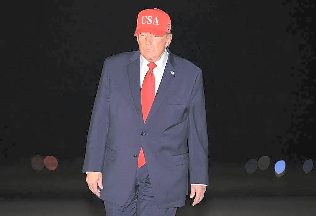 Trump approval sinks to new low in Fox News poll