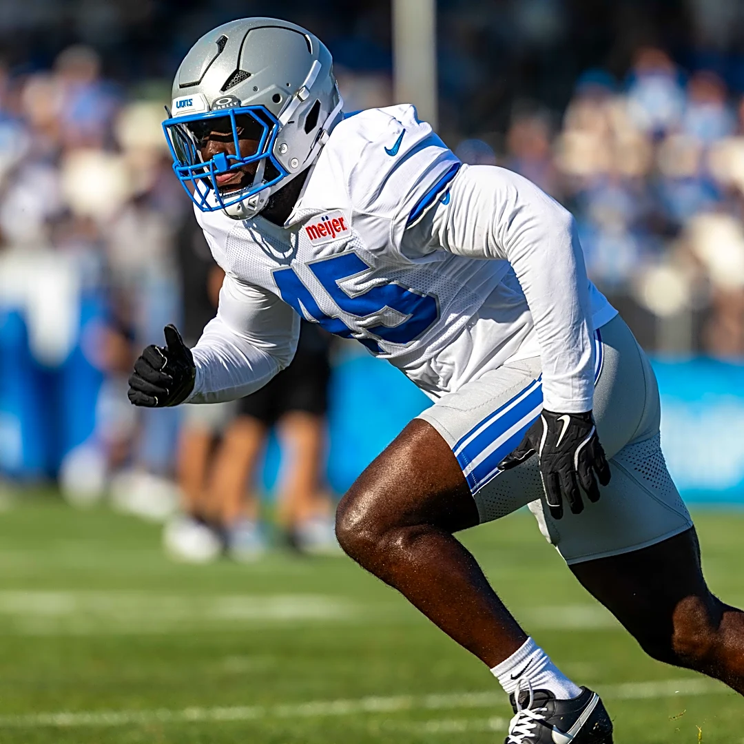 Devin White moved to IR Friday