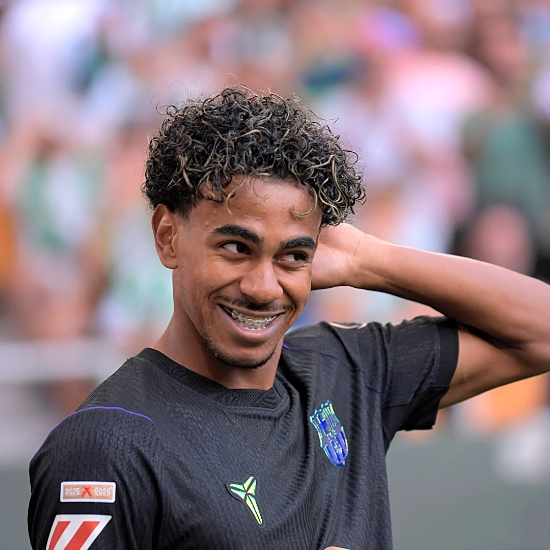 Lamine Yamal opens scoring for FC Barcelona with outside-the-box stunner