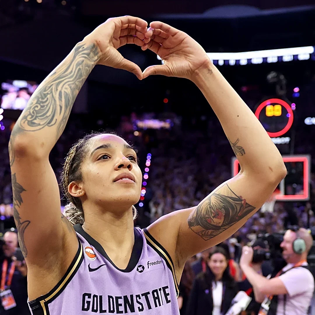 Best WNBA Finals Game 1 tunnel looks: Gabby Williams, Jordin Canada impress