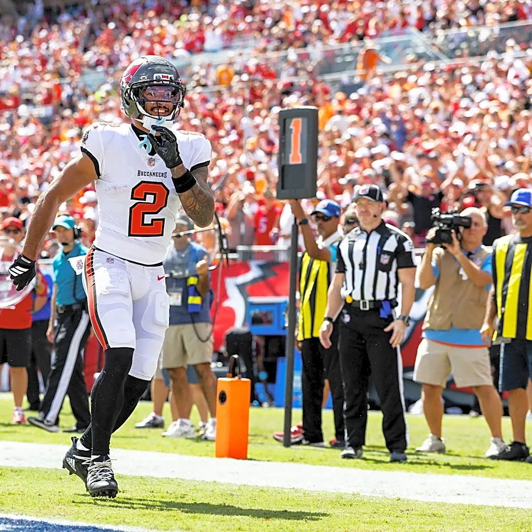 Buccaneers WR Emeka Egbuka scores TD after wearing wife's soccer jersey