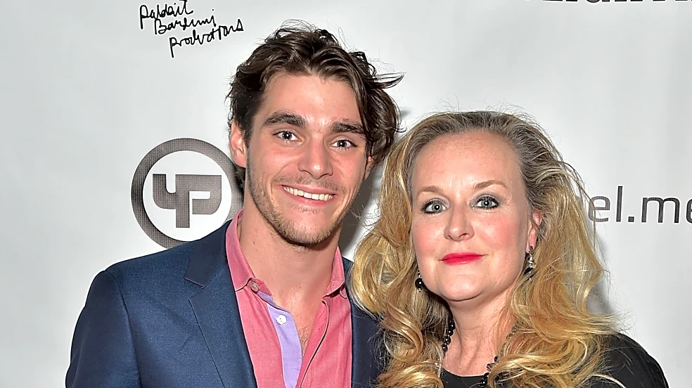 RJ Mitte's mom opens up about 'red flag' before finding her son dead