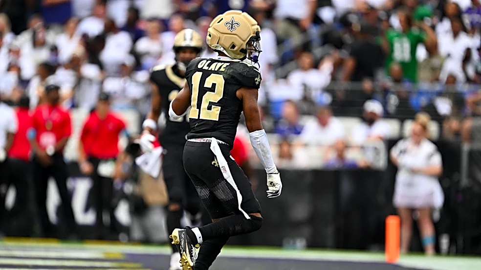 Chris Olave finds end zone in Week 6
