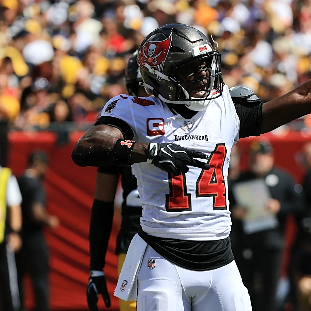 Four-catch day for Chris Godwin in Week 6