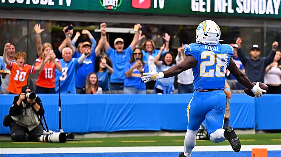 Kimani Vidal totals 10 touches in Week 6 vs. Chiefs