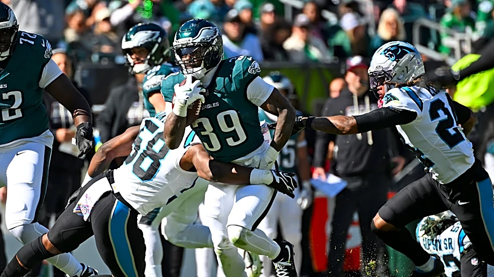 Dameon Pierce churns out 50 total yards and a score in Week 6