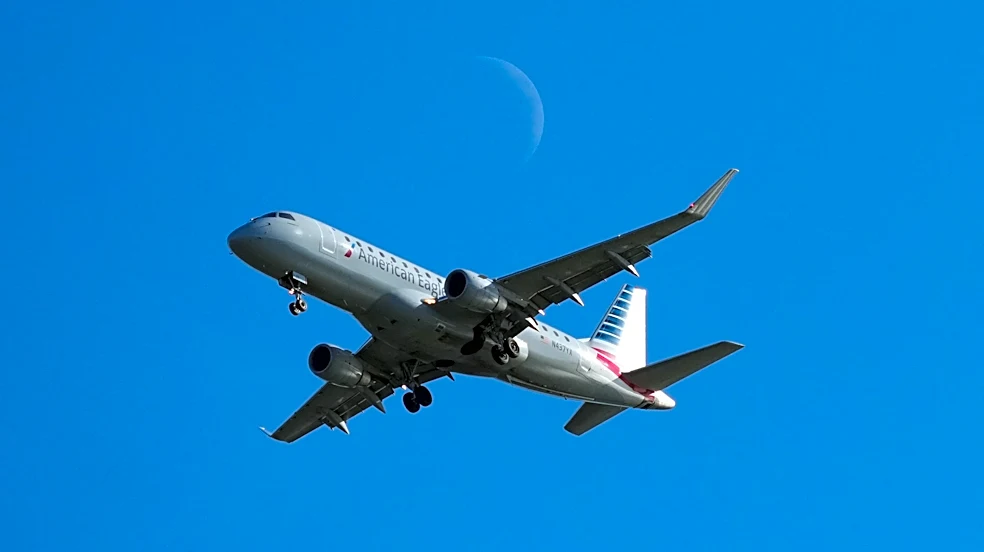 Odor forces American flight to return to airport after takeoff