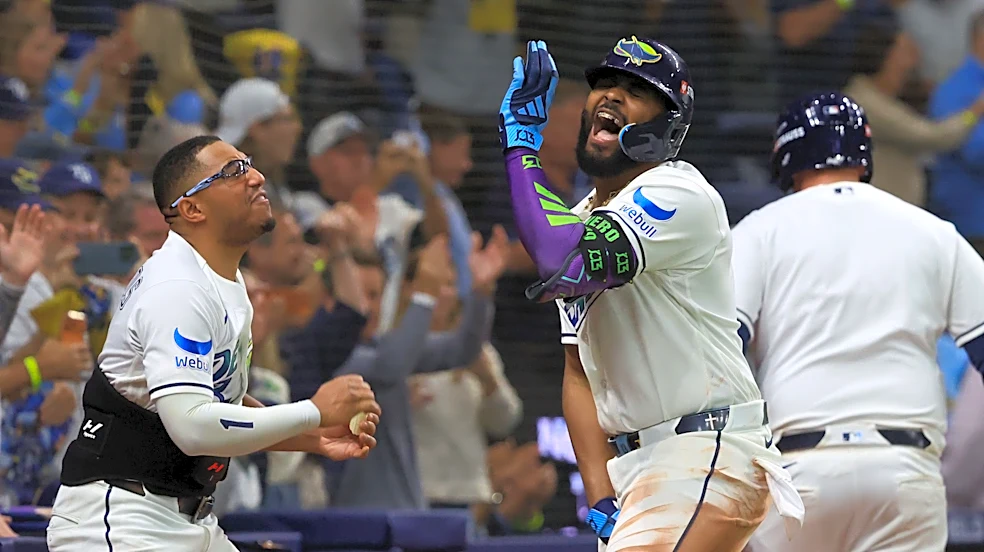 Watch Junior Caminero electrify Tropicana Field with clutch home run