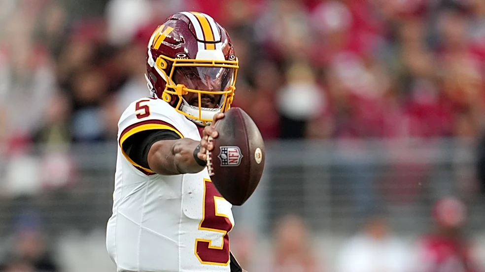 Jayden Daniels passes for 300 yards on Monday night
