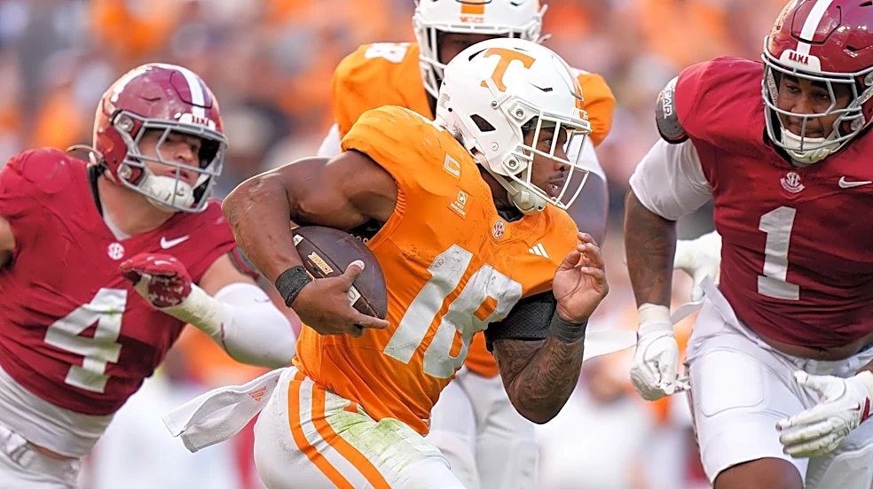 Week 7 upsets impact college football bowl projections with CFP field shuffling