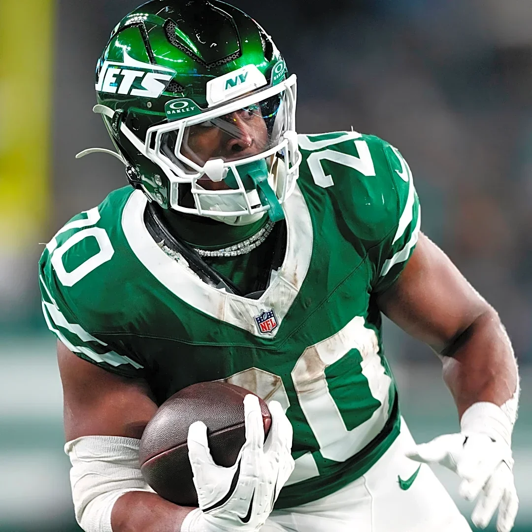 Dolphins at Jets early predictions: Best bets to target