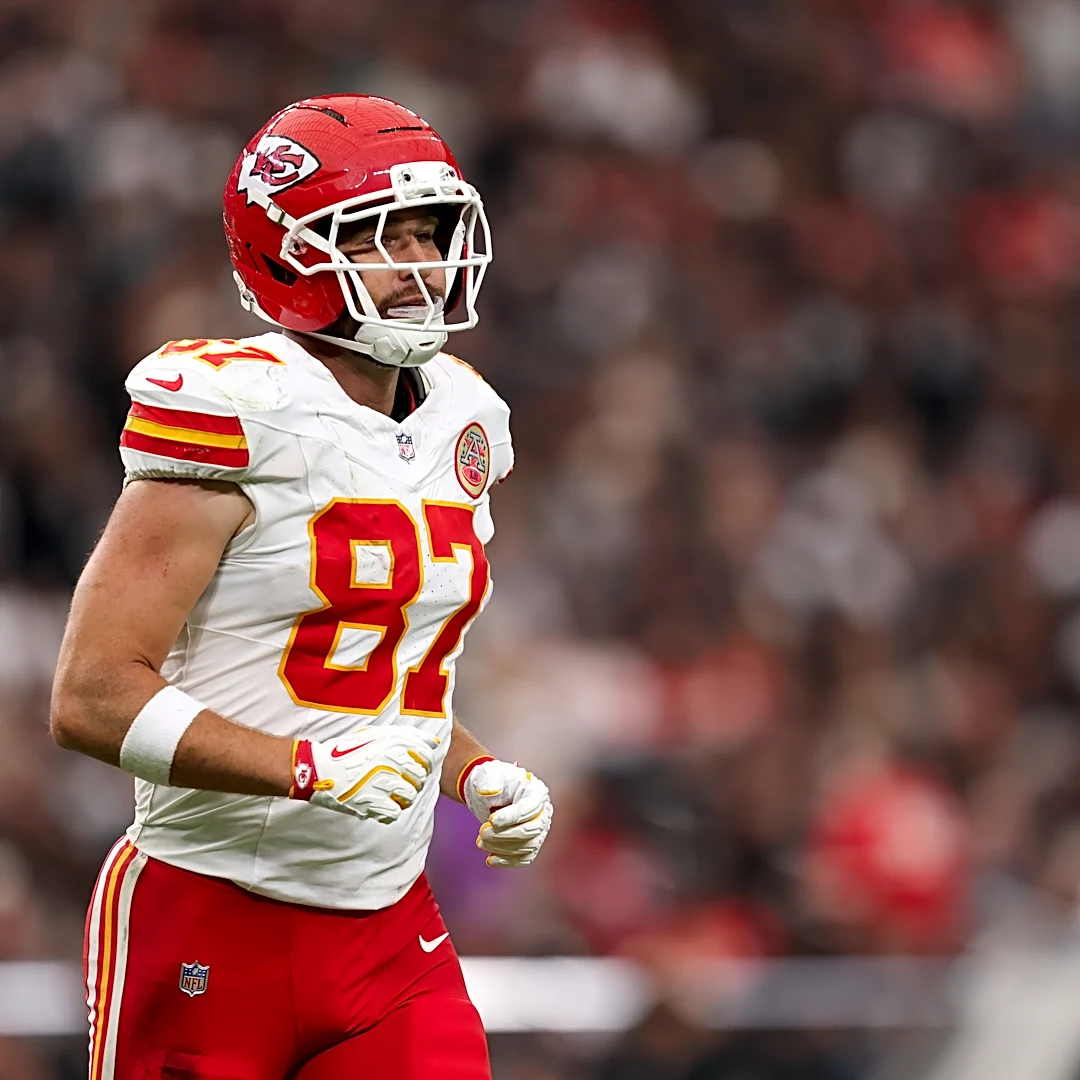 Jason Kelce scared Travis Kelce, Taylor Swift with early-morning call