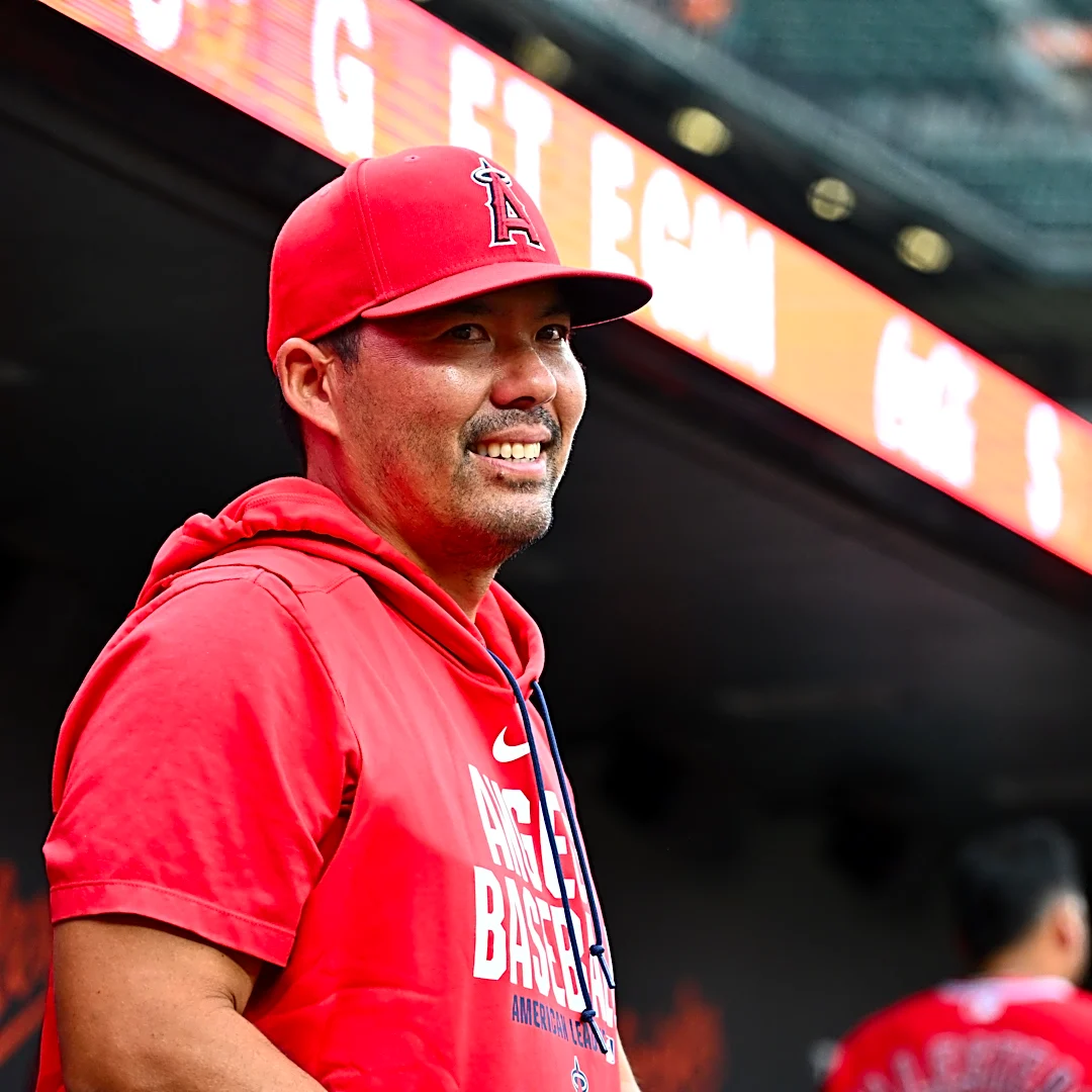 Angels fire manager Kurt Suzuki after losing 100 games in only season