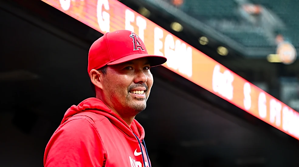 Angels fire manager Kurt Suzuki after losing 100 games in only season
