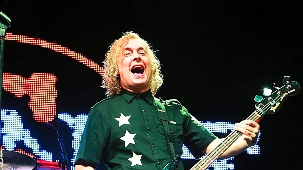 ’90s rock band Sponge offers reward after guitars were stolen on tour