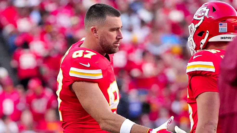 Travis Kelce limited at practice