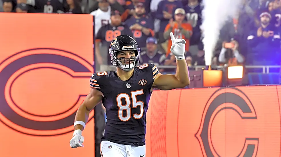 Cole Kmet injury updates as Bears TE carted off on 'Thursday Night Football'