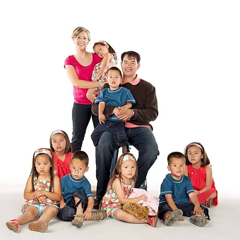 Collin Gosselin says sister Hannah is 'caught in the middle' of family feud